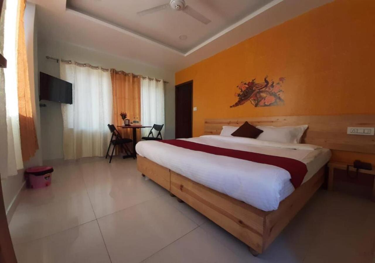 Hotel Yoga Retreat By Queens Valley Rishīkesh Esterno foto